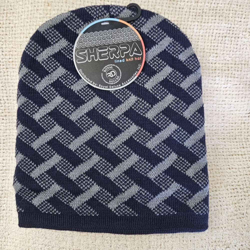 Men's NAVY BLUE & GRAY beanie. Faux fur lined.